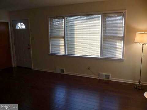 Center, MAPLE SHADE, NJ 08052