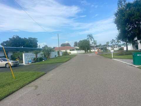 40Th, SAINT PETERSBURG, FL 33709