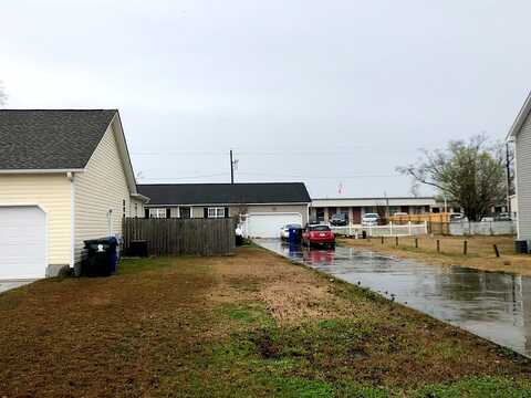 Mann, NEWPORT, NC 28570