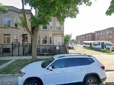 65Th, CHICAGO, IL 60637