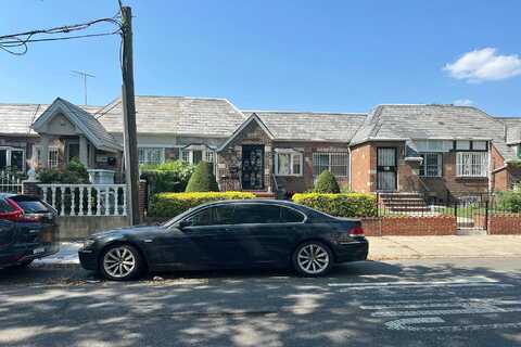 25Th, EAST ELMHURST, NY 11370