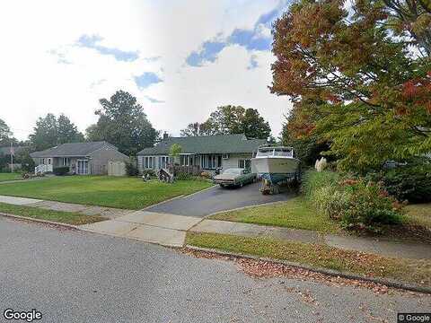 Manor, BAY SHORE, NY 11706
