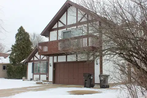 Barlina, CRYSTAL LAKE, IL 60014