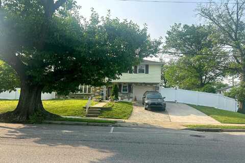 Pine, PHILADELPHIA, PA 19115