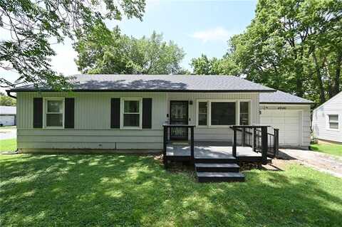 4946 N ELMWOOD Avenue, Kansas City, MO 64119