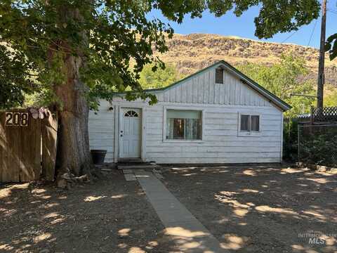 208 Cleveland Street, Asotin, WA 99402