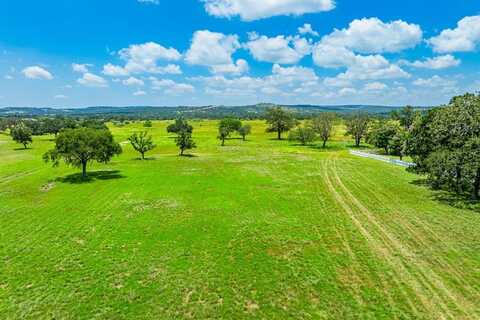 1314 Saddle Club Dr, Kerrville, TX 78028