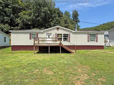 9826 Straight Fork Road, West Hamlin, WV 25571