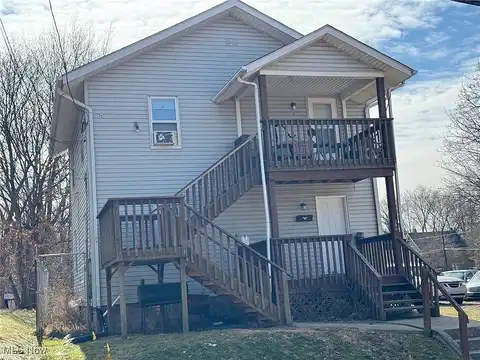 Cole, AKRON, OH 44301