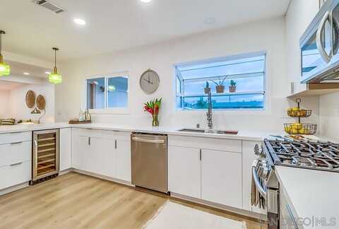 Channing, SAN DIEGO, CA 92117