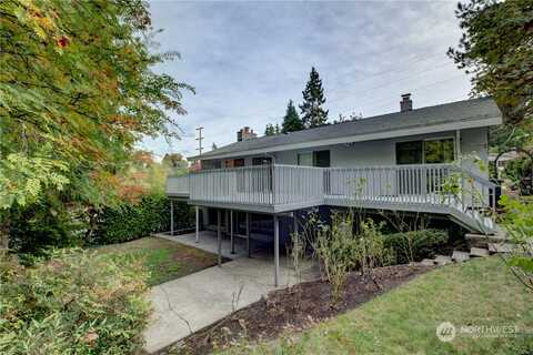 40Th, MERCER ISLAND, WA 98040