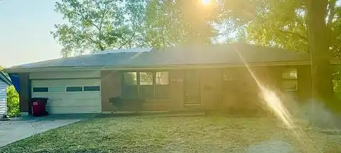 Cottage, INDEPENDENCE, MO 64050