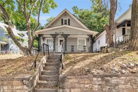 Oakley, KANSAS CITY, MO 64127