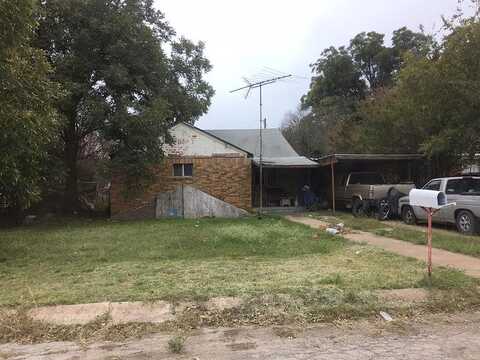 6Th, COLEMAN, TX 76834