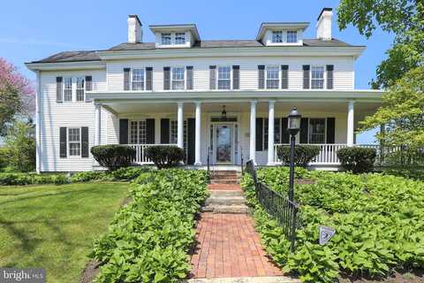 Linden Ave, DOYLESTOWN, PA 18901