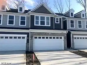 Ironwood Ct, Westlake, OH 44145
