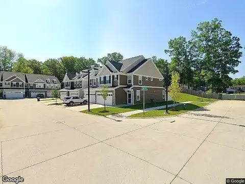 Serviceberry Ct, Westlake, OH 44145