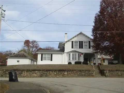 Isabella, CONNELLSVILLE, PA 15425