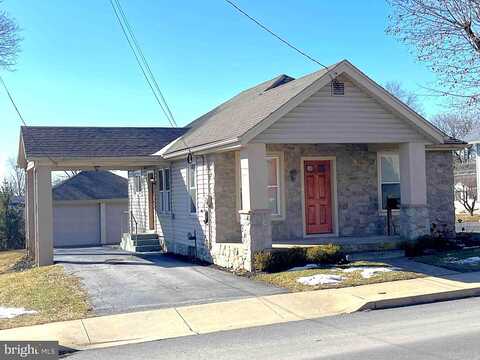 Main, AKRON, PA 17501