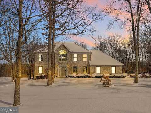 Pinoak, JIM THORPE, PA 18229