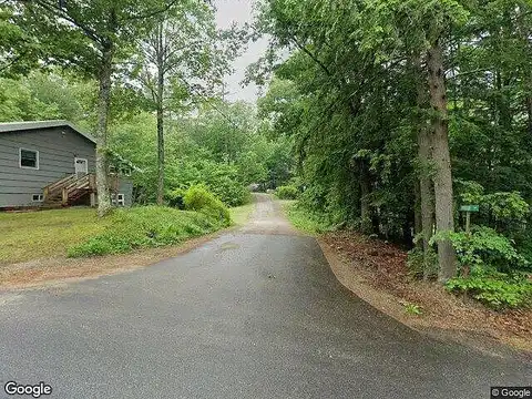 Windsor Terrace Road, Concord, NH 03303