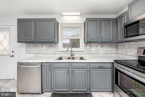 Bull Neck, CARET, VA 22436