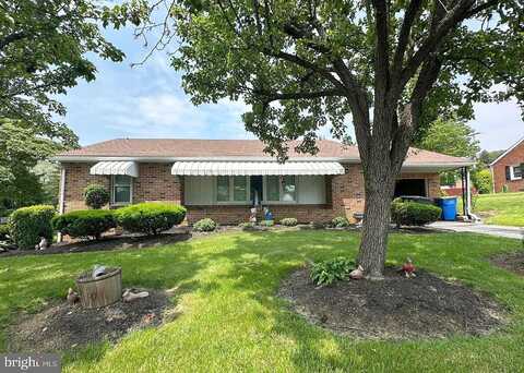 Arthur, YORK, PA 17406
