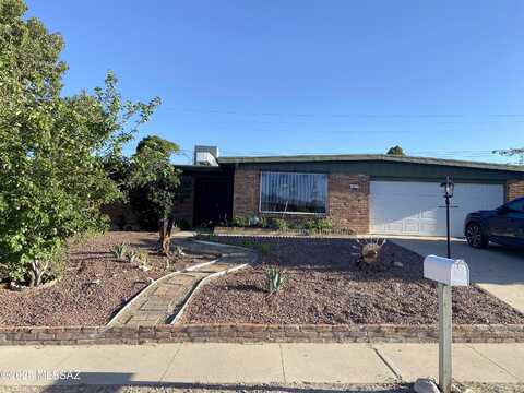 Colette, TUCSON, AZ 85710