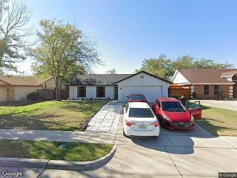 Lake Park, GRAND PRAIRIE, TX 75052