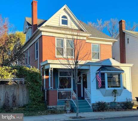11Th, HUNTINGDON, PA 16652