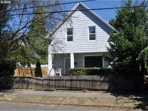 Rodney, PORTLAND, OR 97211