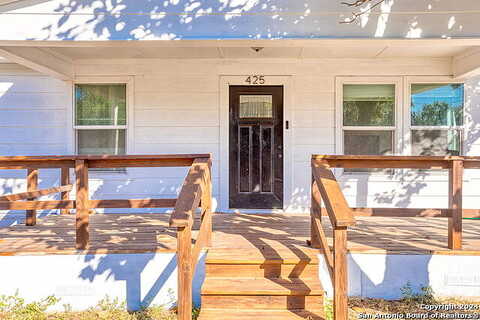 Wright, UNIVERSAL CITY, TX 78148