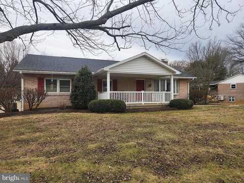 Dennis, NEW PROVIDENCE, PA 17560