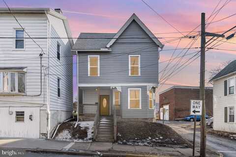 Moore, MILLERSBURG, PA 17061