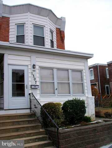 10Th, CRUM LYNNE, PA 19022