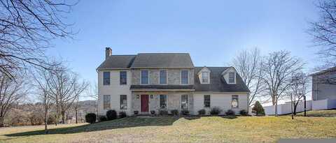 Pleasant, DALLASTOWN, PA 17313