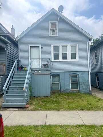 Maple, MILWAUKEE, WI 53204