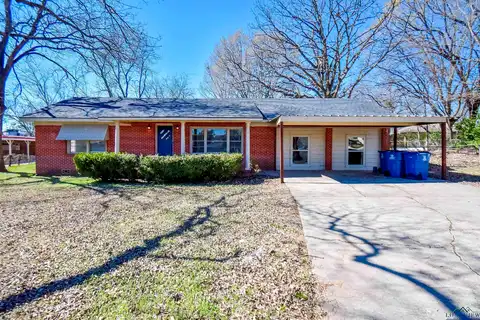 Main, GLADEWATER, TX 75647