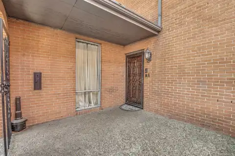 Avenue J, GRAND PRAIRIE, TX 75050