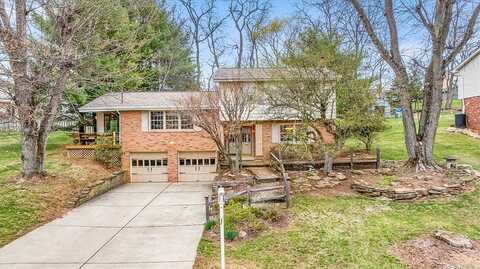 Maureen, SOUTH PARK, PA 15129