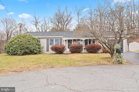 Donna, POTTSVILLE, PA 17901