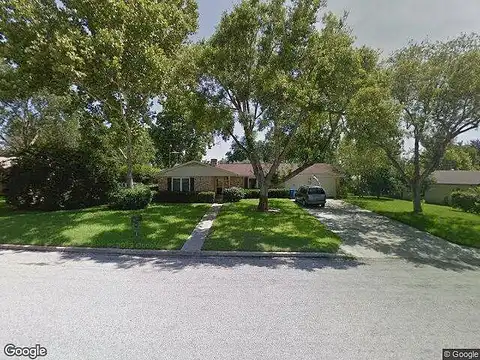 Chestnut, FLORESVILLE, TX 78114