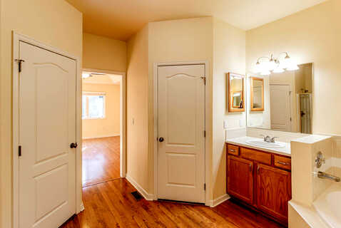 Coral, COLORADO SPRINGS, CO 80917