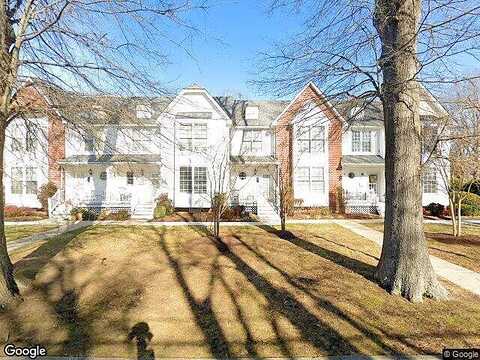 Myrtle, ASHLAND, VA 23005
