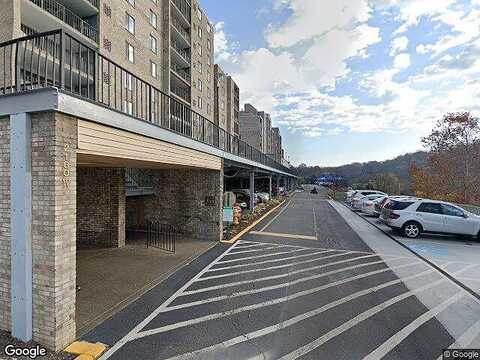 Greentree, PITTSBURGH, PA 15220