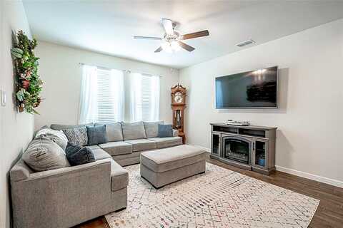 Key Deer, BURLESON, TX 76028