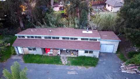 James, CASTRO VALLEY, CA 94546
