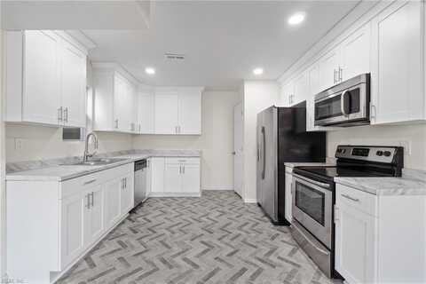 Roanoke, NEWPORT NEWS, VA 23607