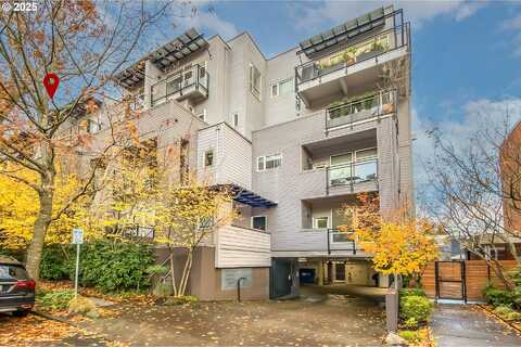 Northrup, PORTLAND, OR 97210