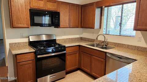 12Th, TUCSON, AZ 85719